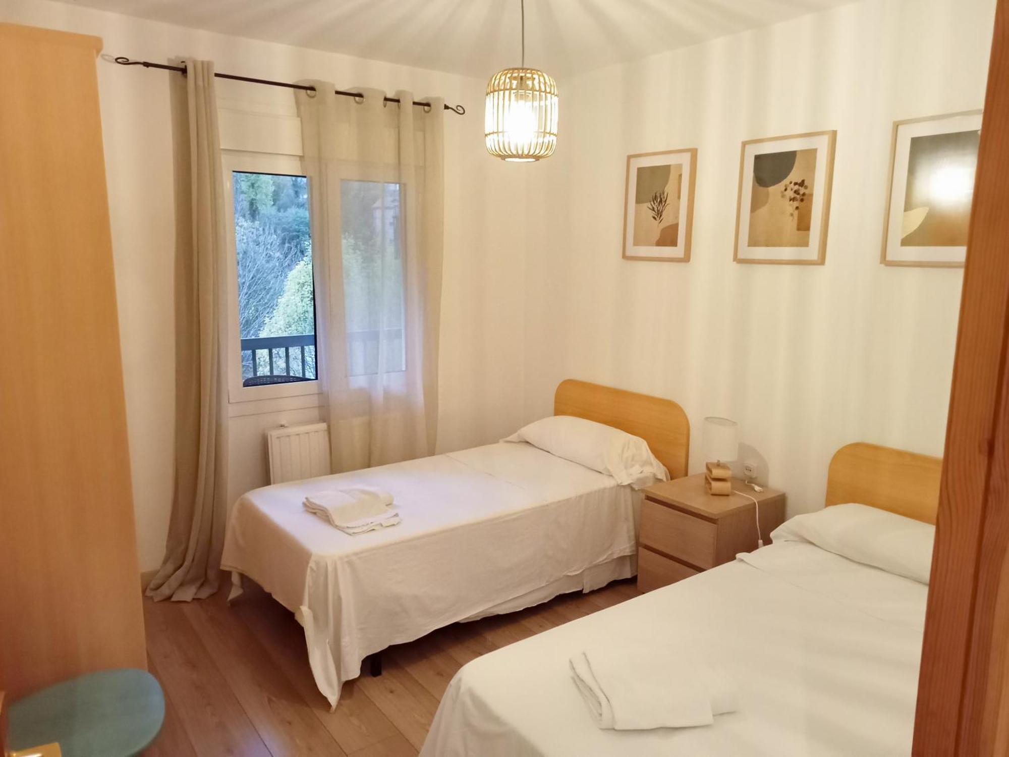 Apartamentos Valle De Tena - Biescas 3000 Экстерьер фото
