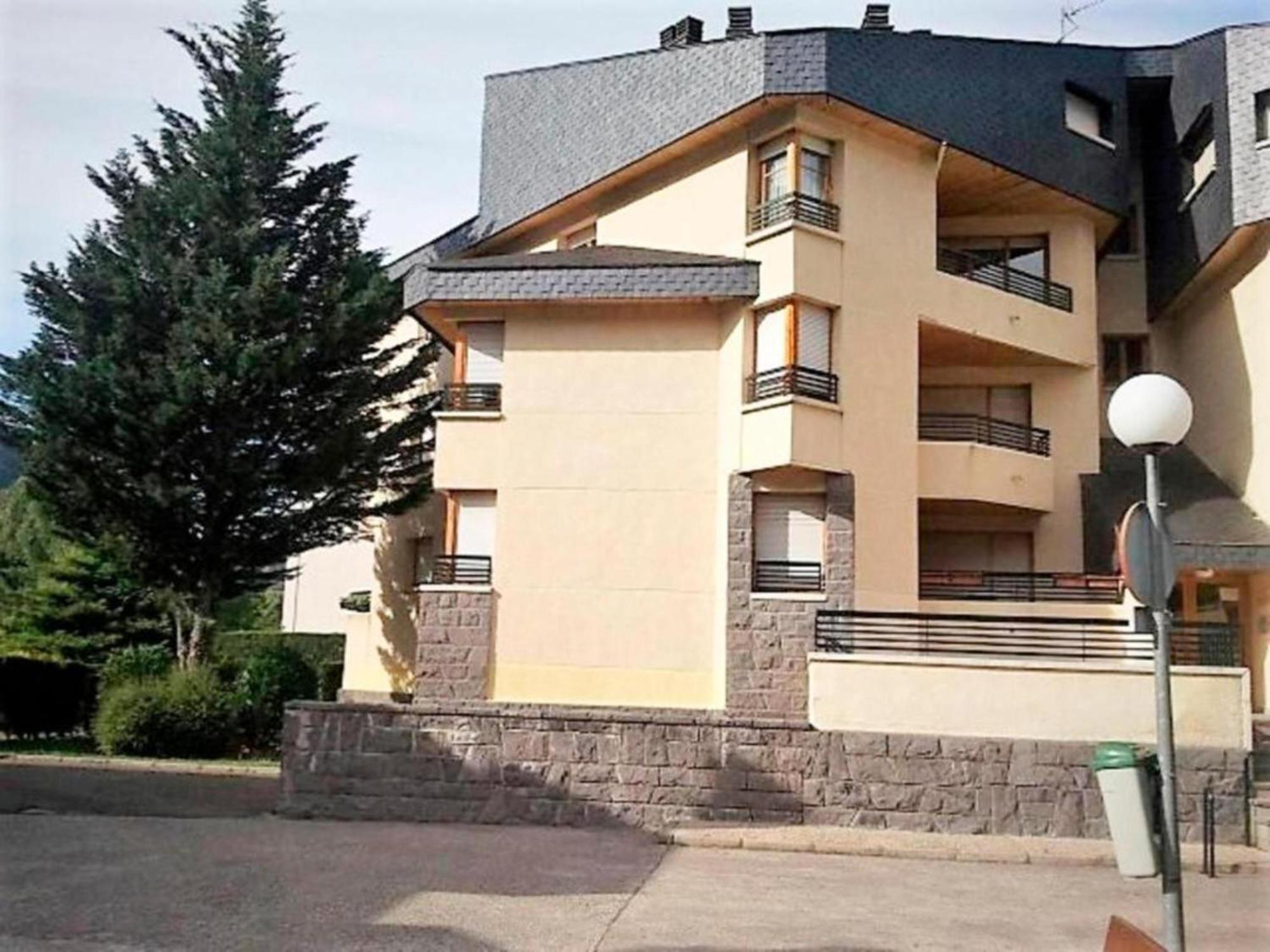 Apartamentos Valle De Tena - Biescas 3000 Экстерьер фото