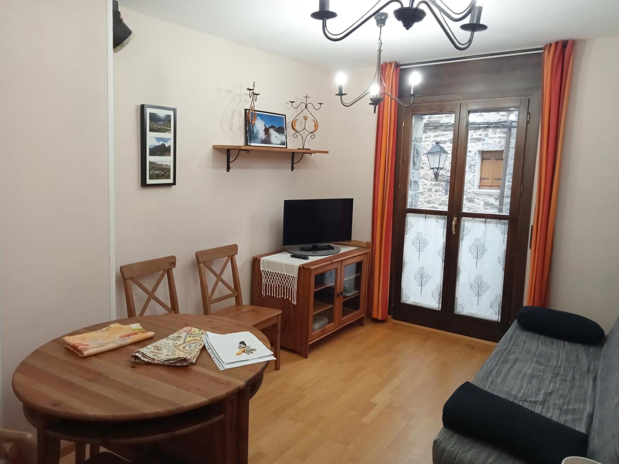 Apartamentos Valle De Tena - Biescas 3000 Экстерьер фото